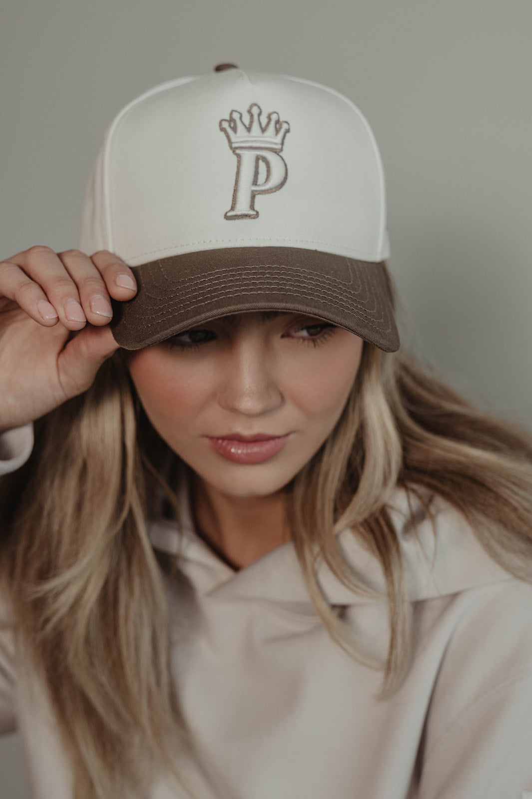 Crowned 'P' | Cream & Brown