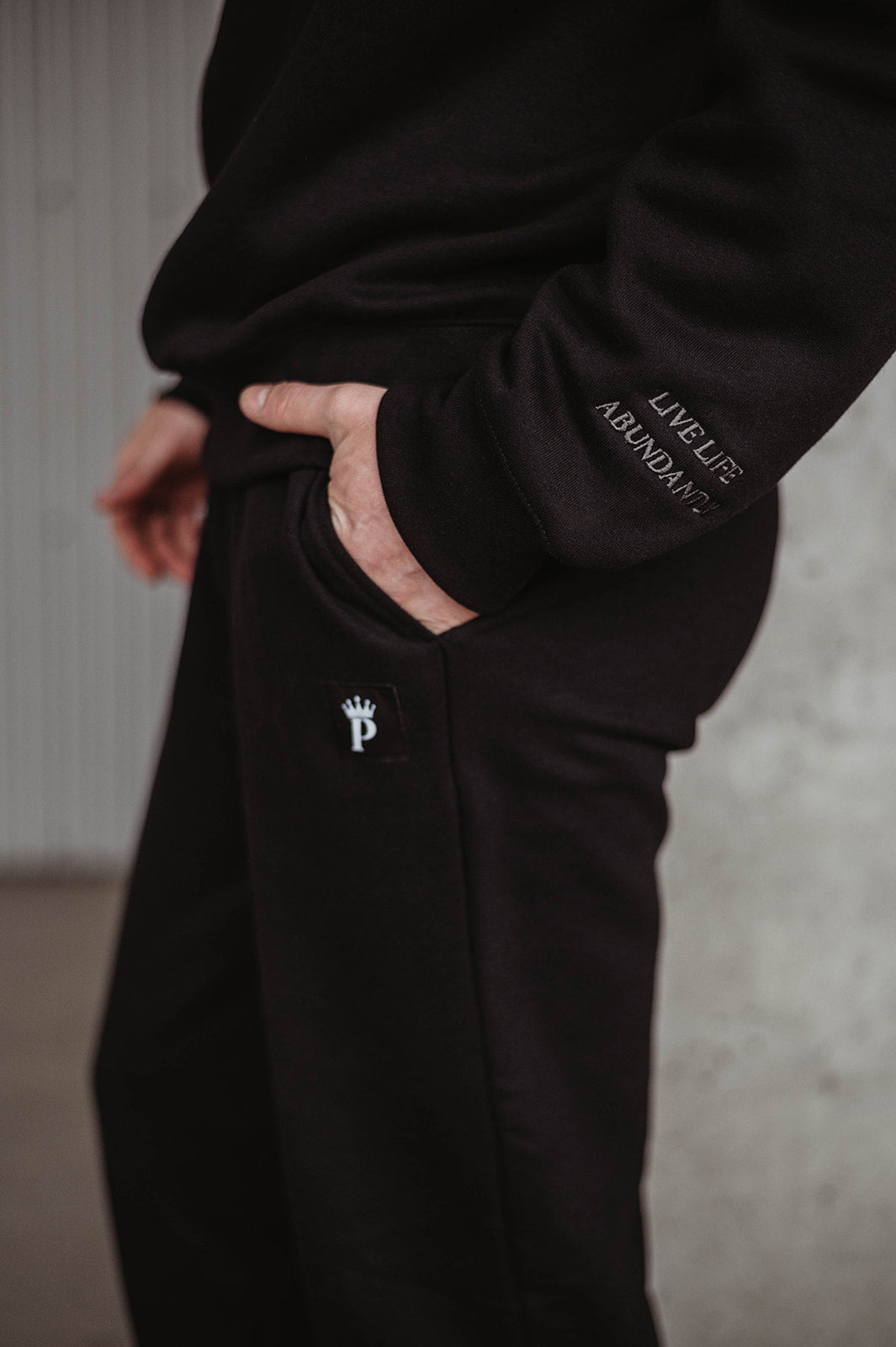 Essential Sweatpant