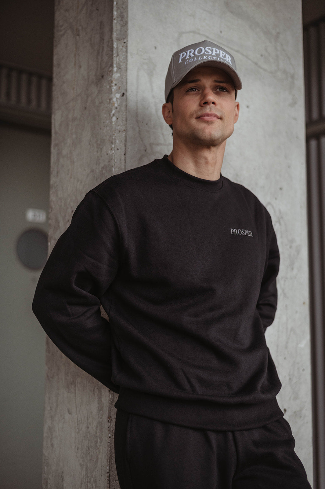 Essential Crewneck